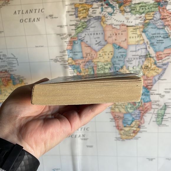 📖 Vintage Familiar Spirit by Lisa Tuttle – 1983 TOR Horror Paperback - Picture 4 of 8